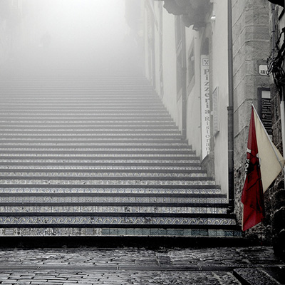 重构商业模式的轰炸网页版